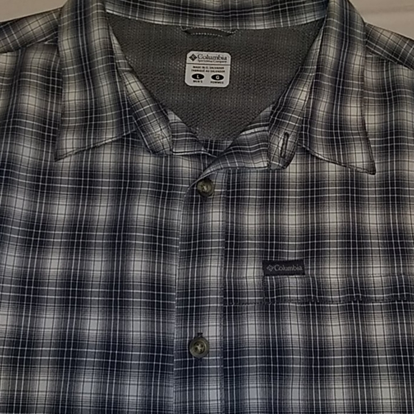 Columbia dress shirt. - Picture 5 of 9